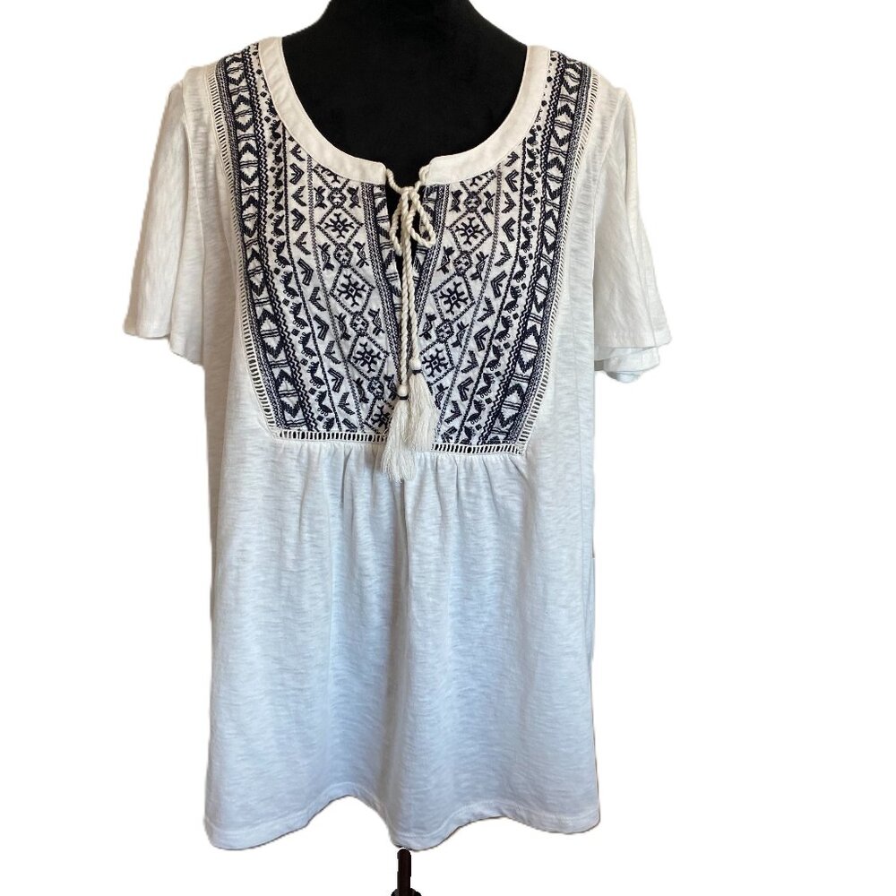 Lane Bryant SZ 18/20 White Black Embroidery Front Tassels Flared Top